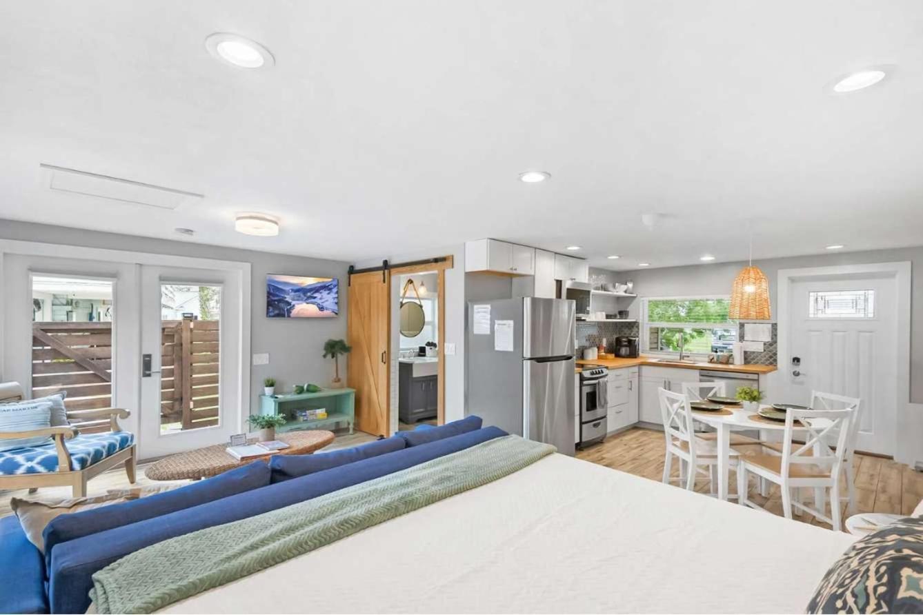 Coral Cottage, Stylish Studio Suite On Canal, Walkable To Beach, Private Parking 圣奥古斯丁 外观 照片