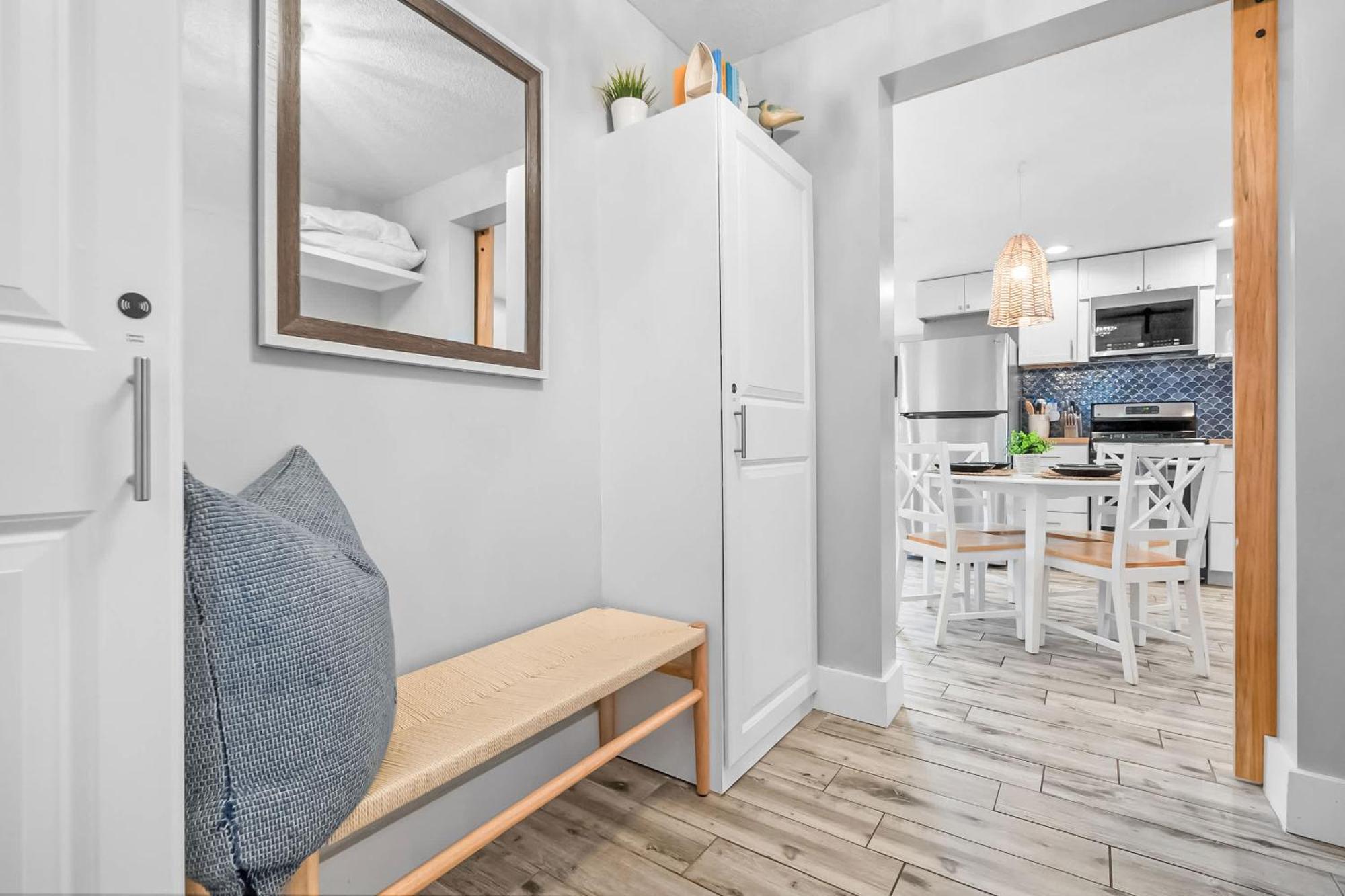 Coral Cottage, Stylish Studio Suite On Canal, Walkable To Beach, Private Parking 圣奥古斯丁 外观 照片